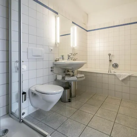 Kaiservillen Heringsdorf - Ferienwohnung Mit 1 Schlafzimmer Und Balkon D132 Buitenkant foto