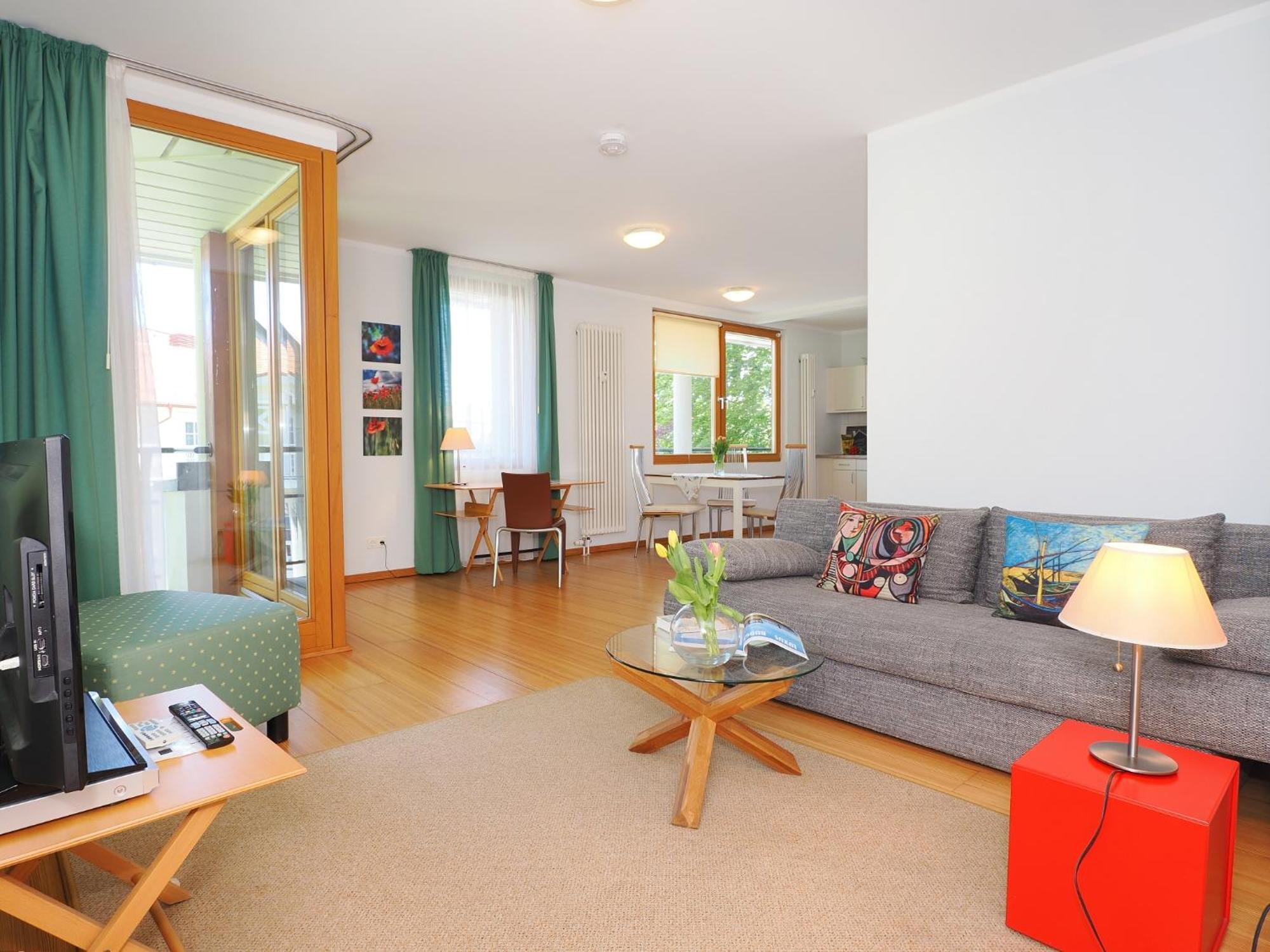 Kaiservillen - Mit 1 Schlafzimmer Und Balkon D132 *